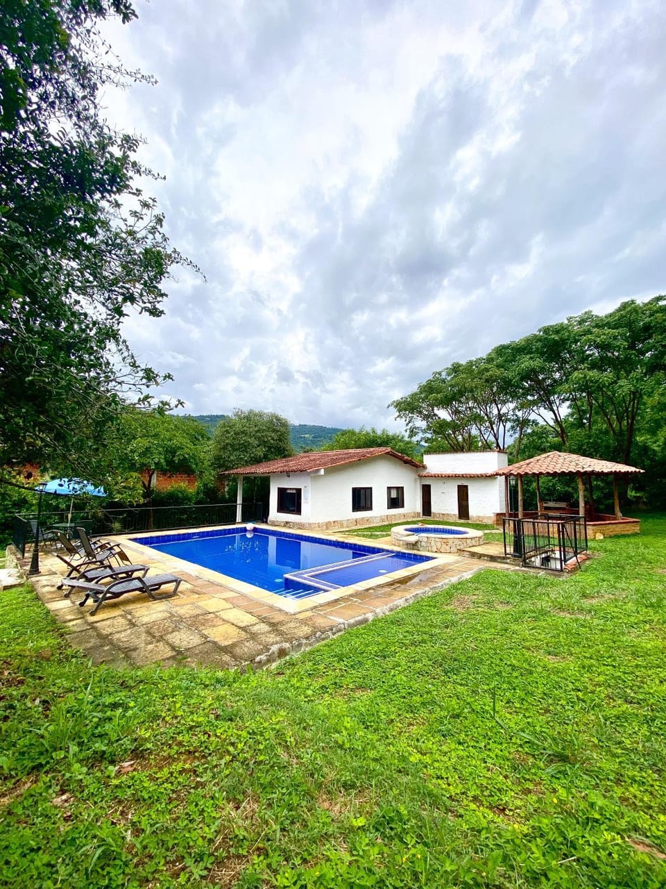 Cabaña campestre la Rocka House in Santander, Colombia