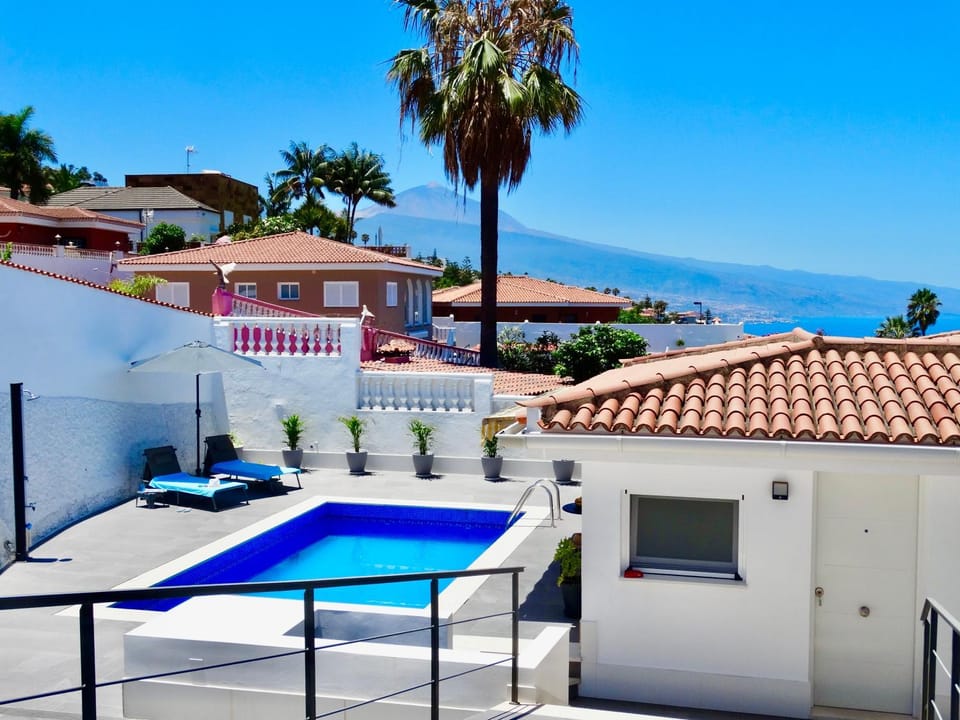 Property building, View (from property/room), Balcony/Terrace, Swimming pool