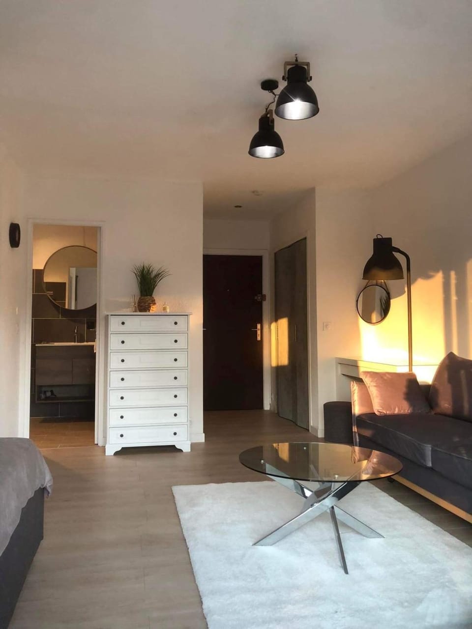 Living room, Seating area, Bedroom