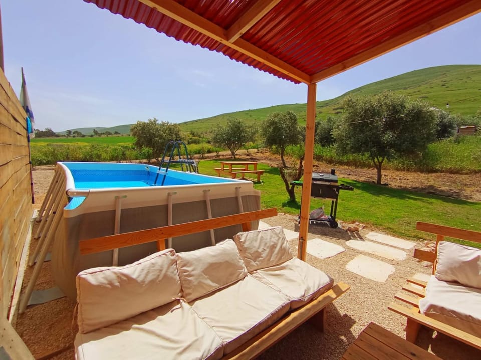 Olive Dome - כיפה גיאודזית ענקית ומודרנית בין עצי הזית Luxury tent in North District