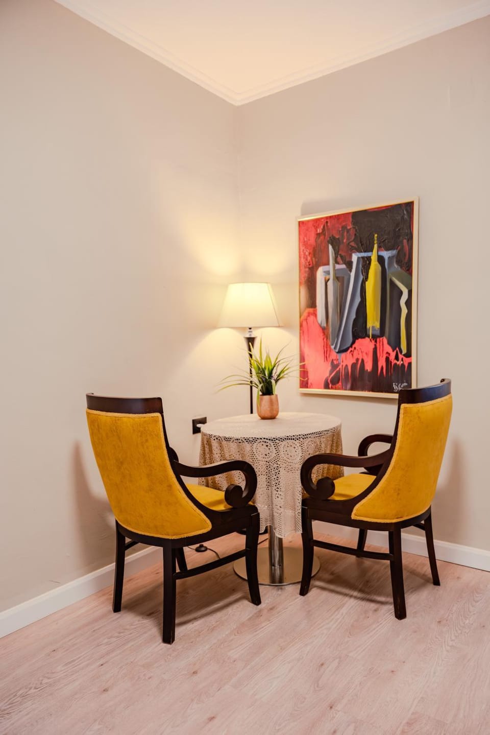 Living room, Decorative detail, Seating area