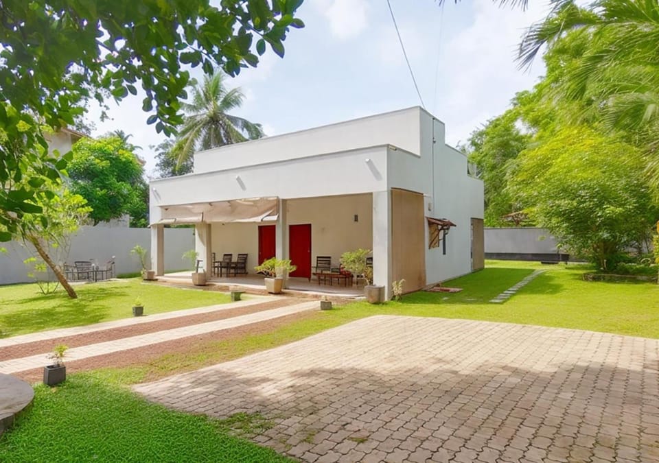 Avita Villa Hikkaduwa Apartment in Hikkaduwa