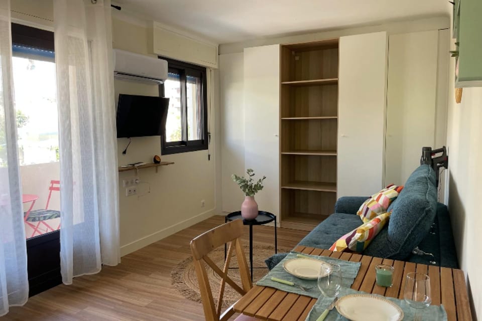 Studio For 2 People Near The Beach Of Antibes Apartment in Antibes