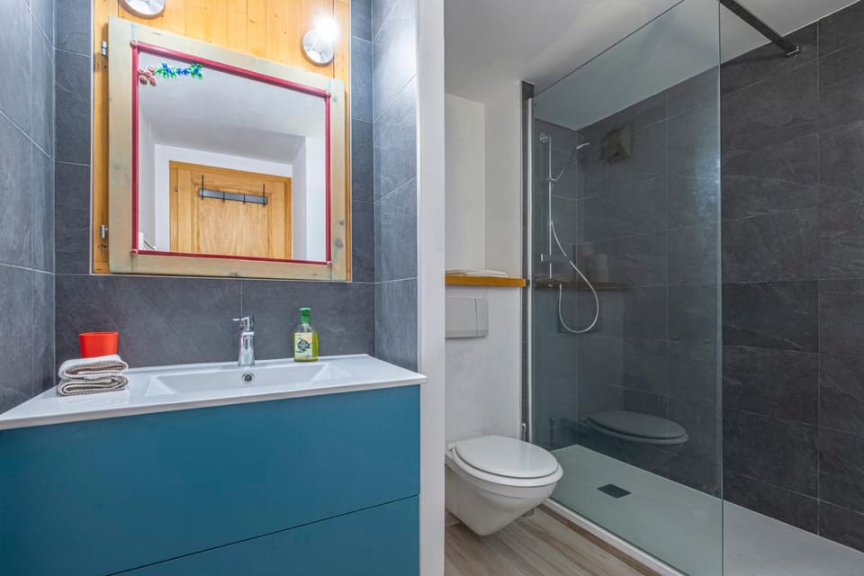 Nice 55 M With Balconies And Mont Blanc View Apartment in Chamonix