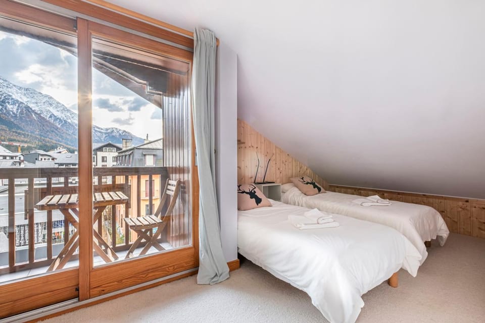 Nice 55 M With Balconies And Mont Blanc View Apartment in Chamonix