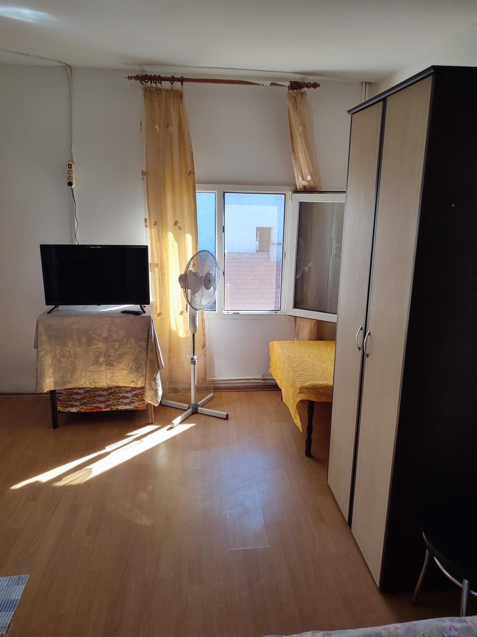 Hostel EMY Camere cu baie proprie aproape de plaja 3 Papuci Vacation rental in Constanta