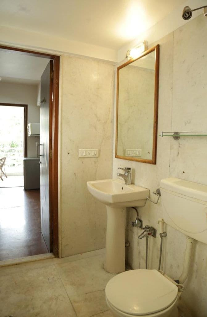 5 min walk to osho resort , kp7 Vacation rental in Pune