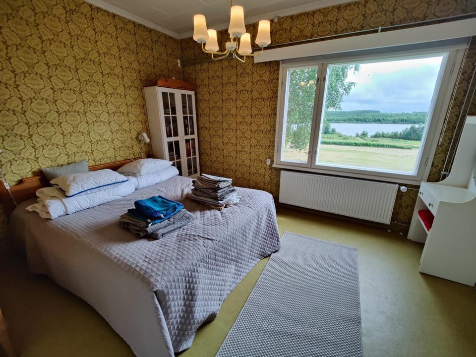 Bed, Photo of the whole room, Bedroom, River view