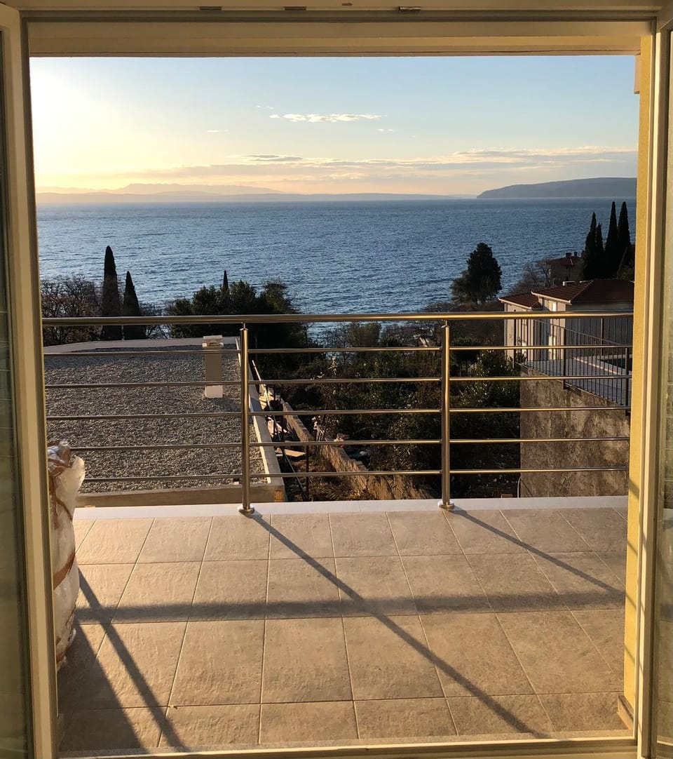 Natural landscape, View (from property/room), Balcony/Terrace, Sea view