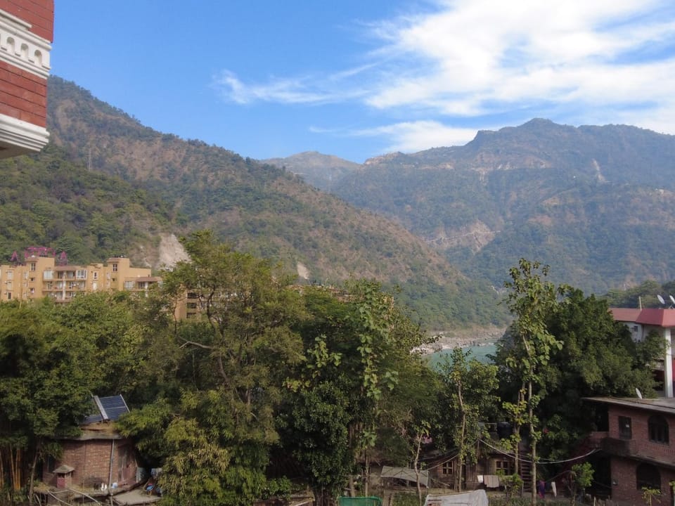 Mountain view, River view