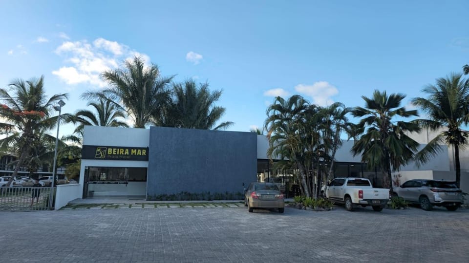 Property building, Day, Lobby or reception, Parking