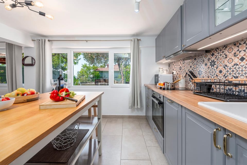 Friends and Family Apartment Apartment in Cavtat