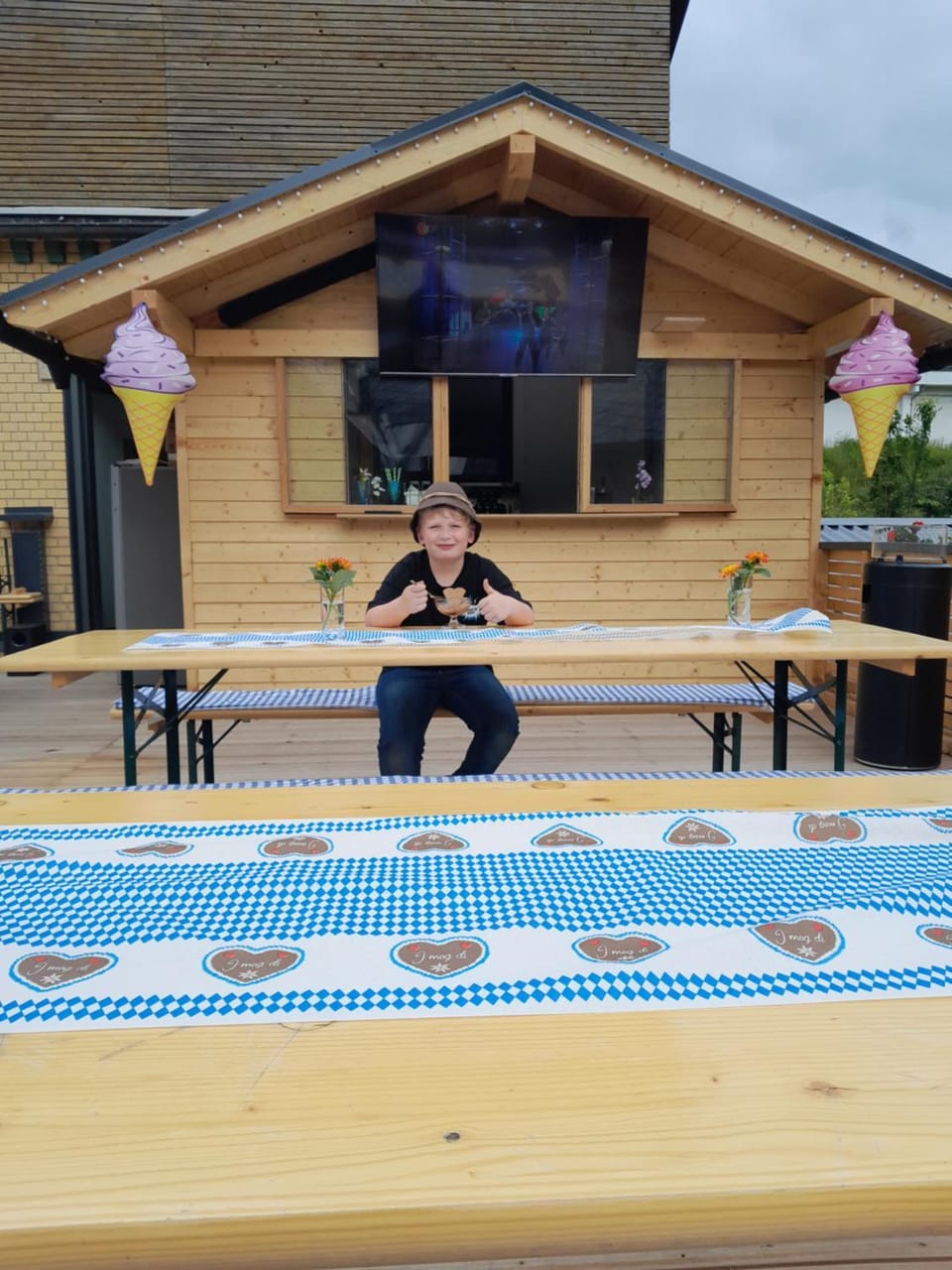 Restaurant/places to eat