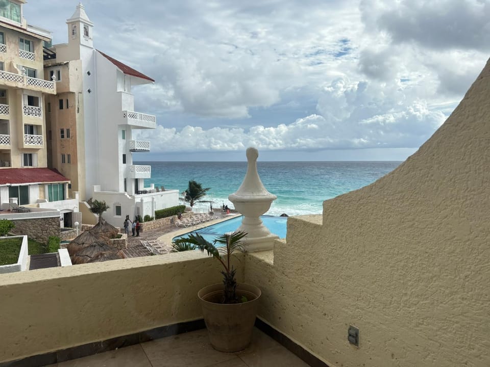 Cancun Plaza Condo Mexico Apartment in Cancun