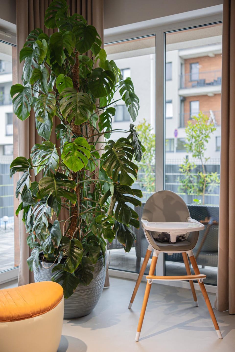 Living room, Garden view