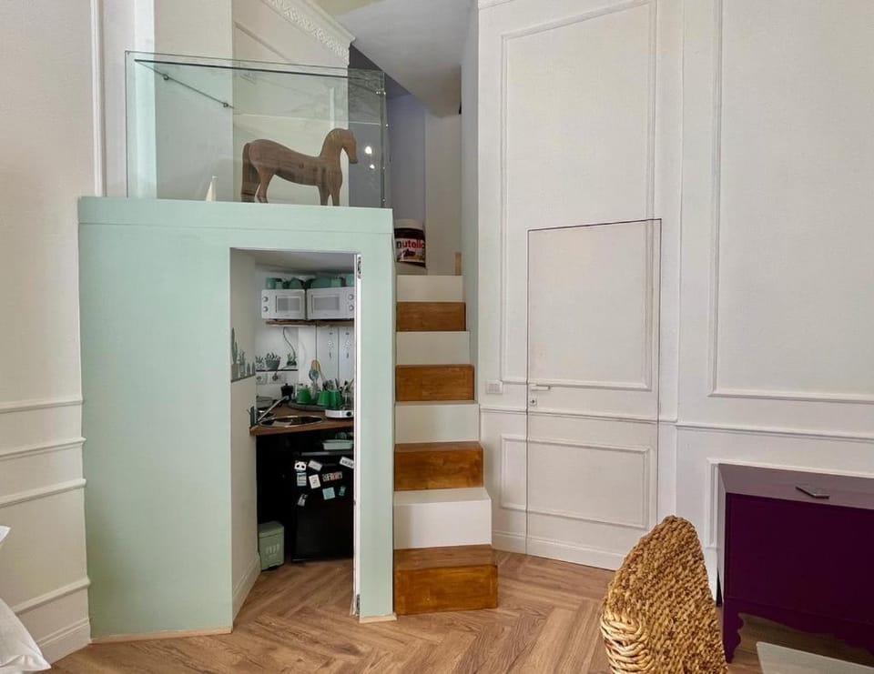 Kitchen or kitchenette