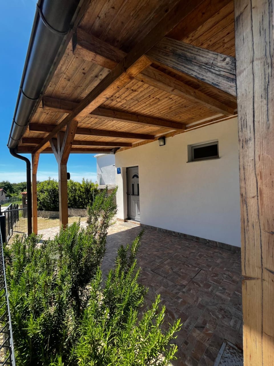 Property building, Day, Garden