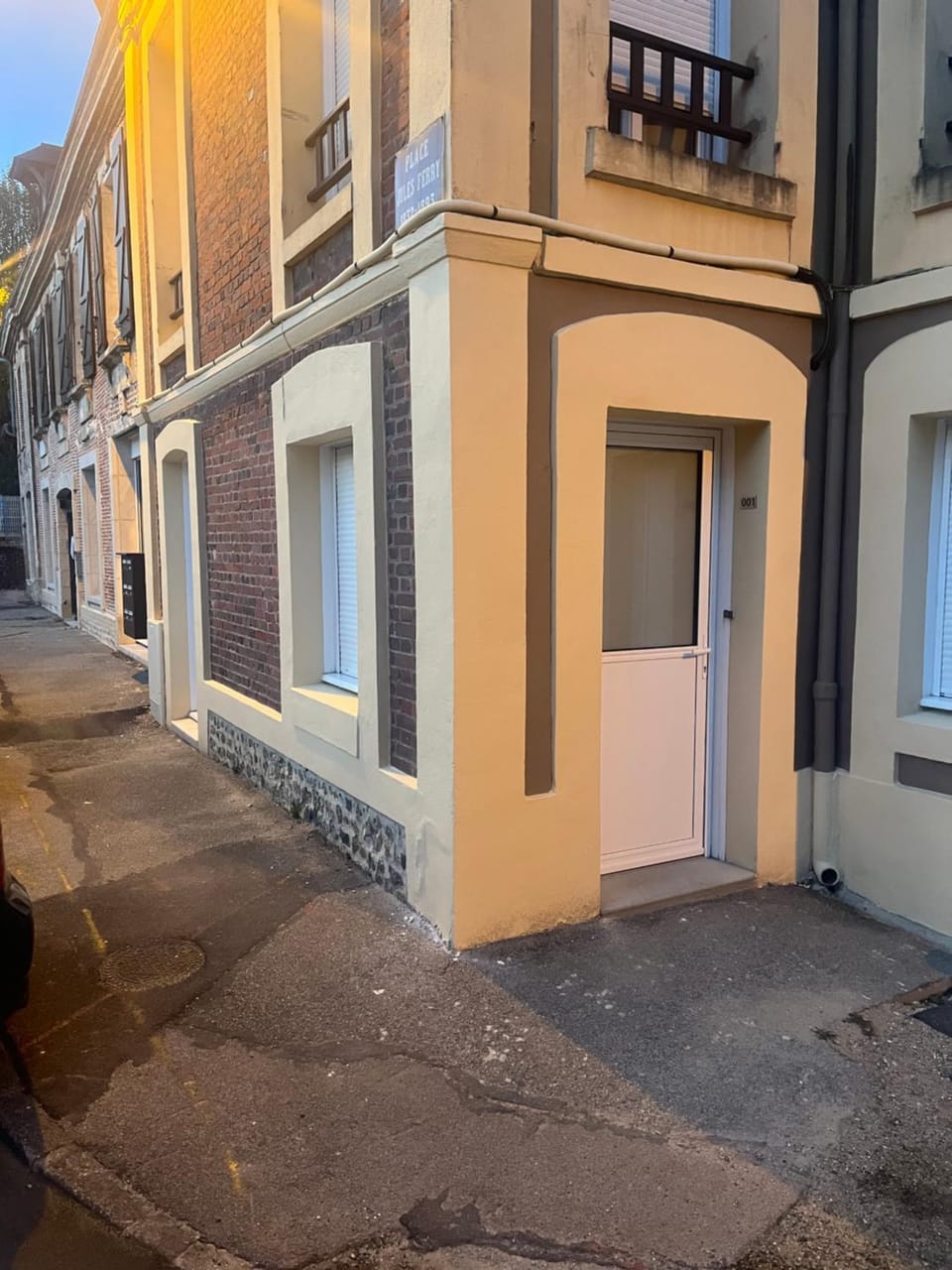 Property building, Street view