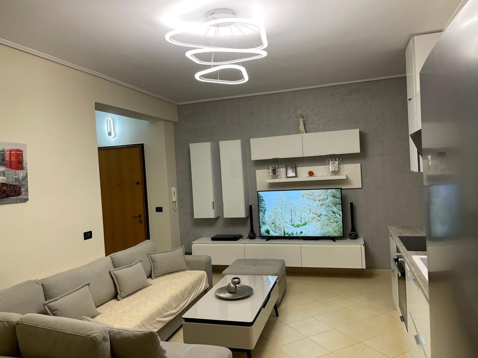FLORA Apartment in Vlorë