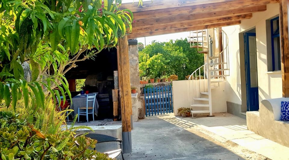 Inner courtyard view