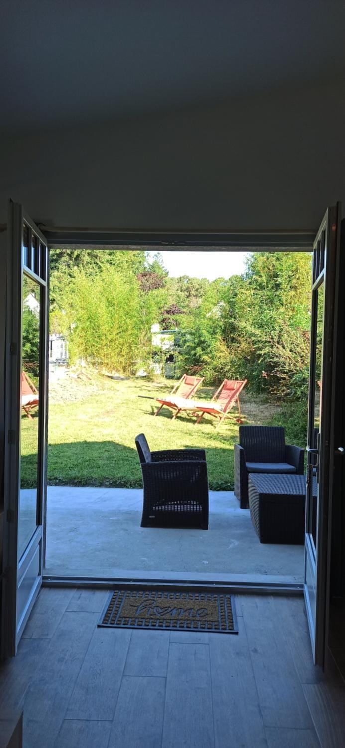 Balcony/Terrace, Garden view