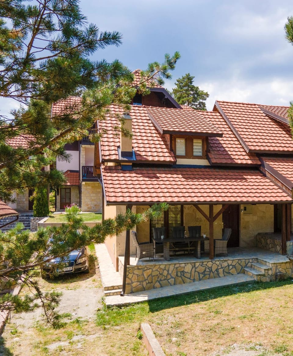 Property building, Garden