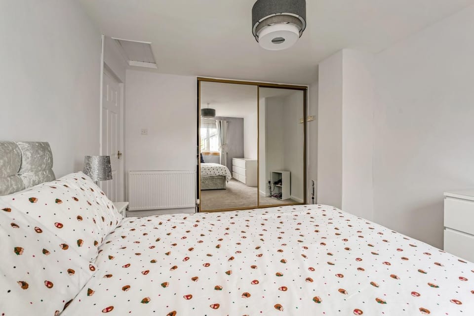 Centrally Situated 1 Bedroom House in Cumbernauld House in Cumbernauld