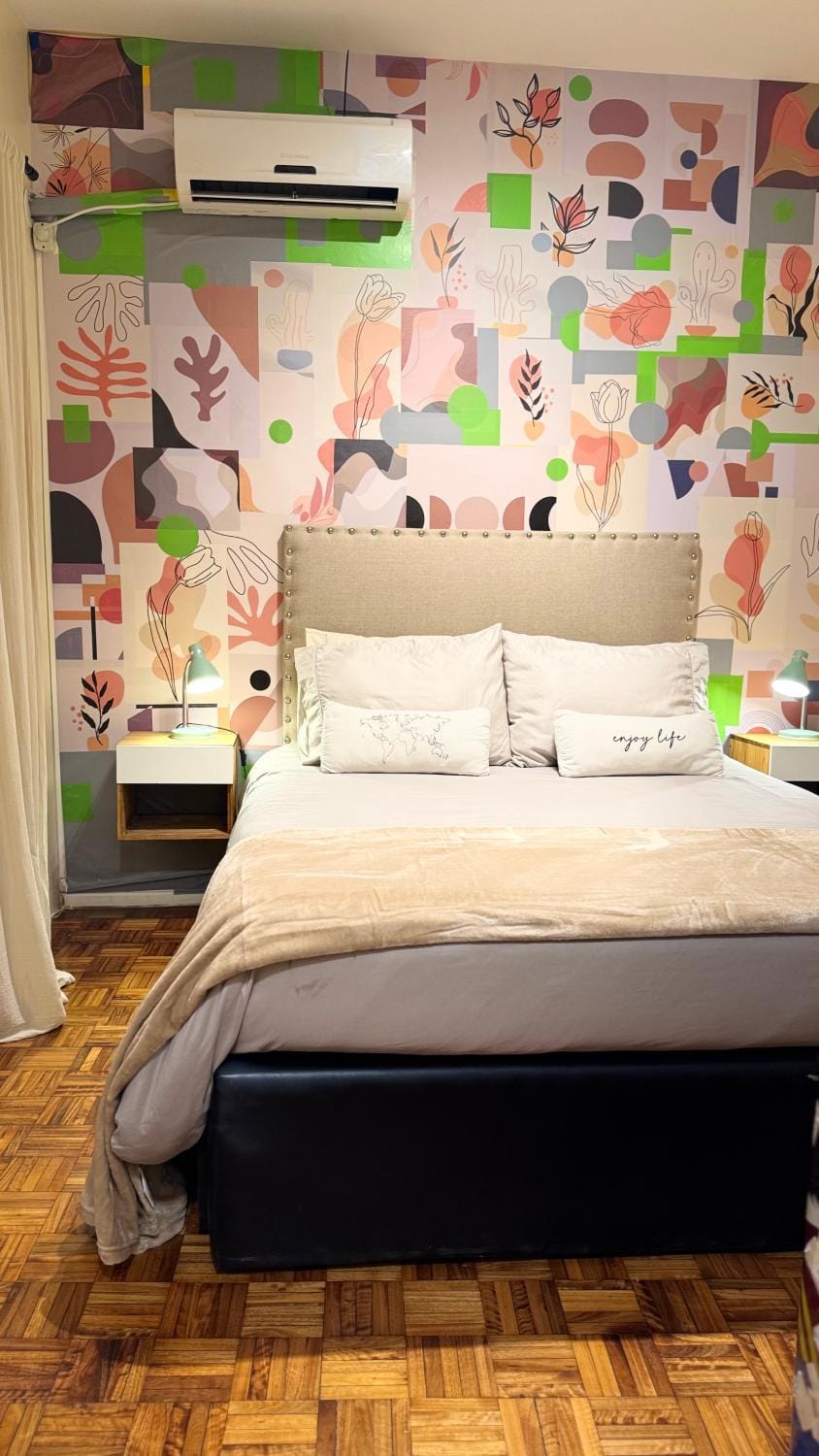 Bed, Photo of the whole room, Bedroom