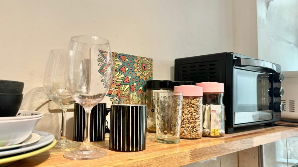 Coffee/tea facilities, Kitchen or kitchenette, Food