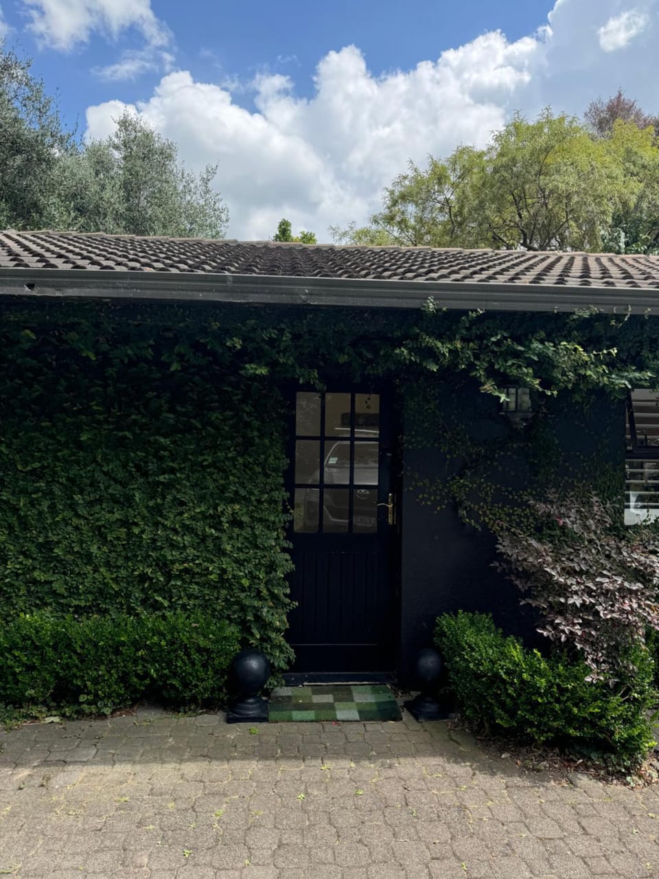Property building, Garden
