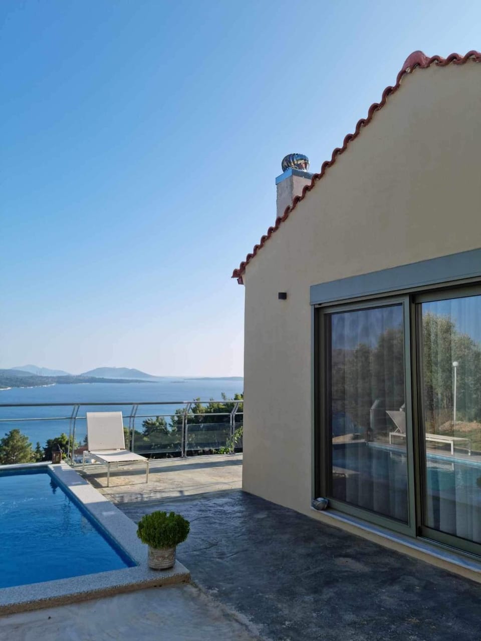 Sea view, Swimming pool