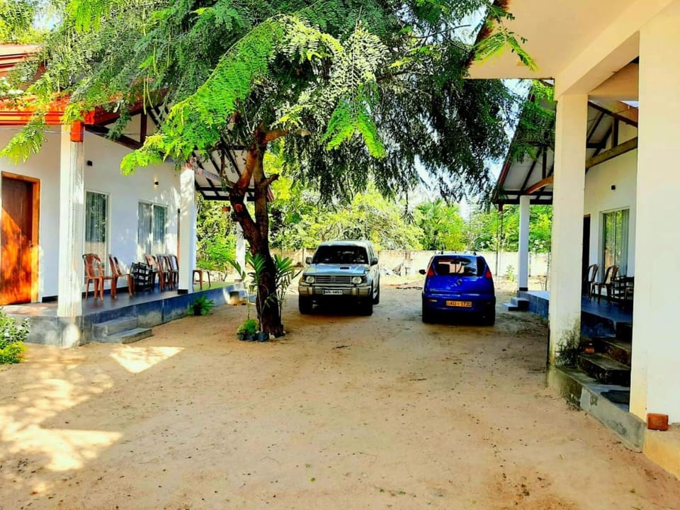 Hotel krish Bed and Breakfast in Sri Lanka