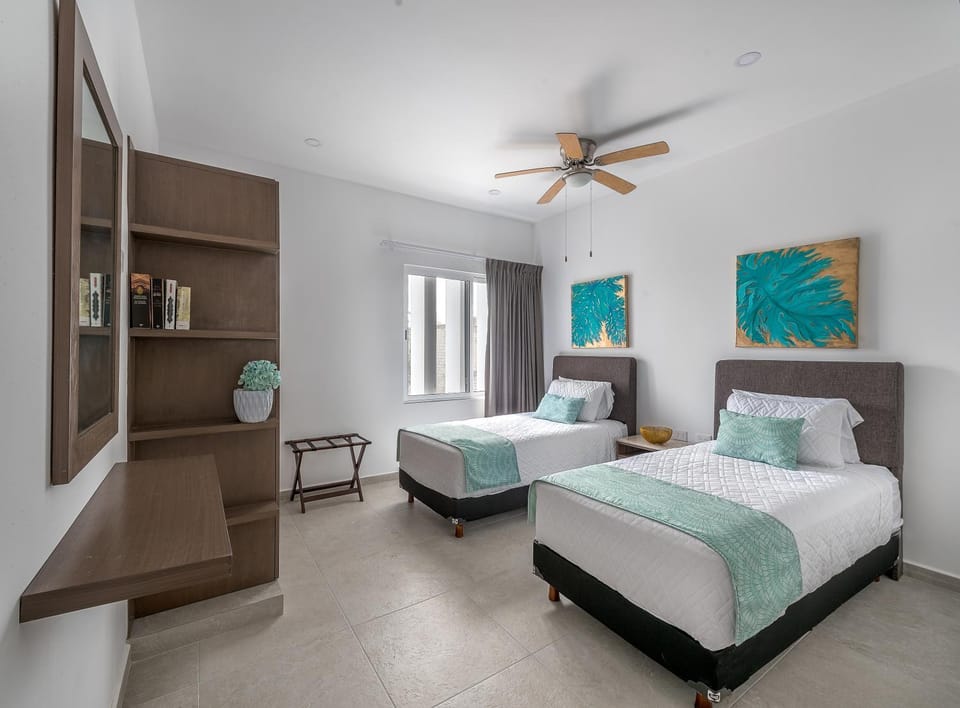 Photo of the whole room, Bedroom