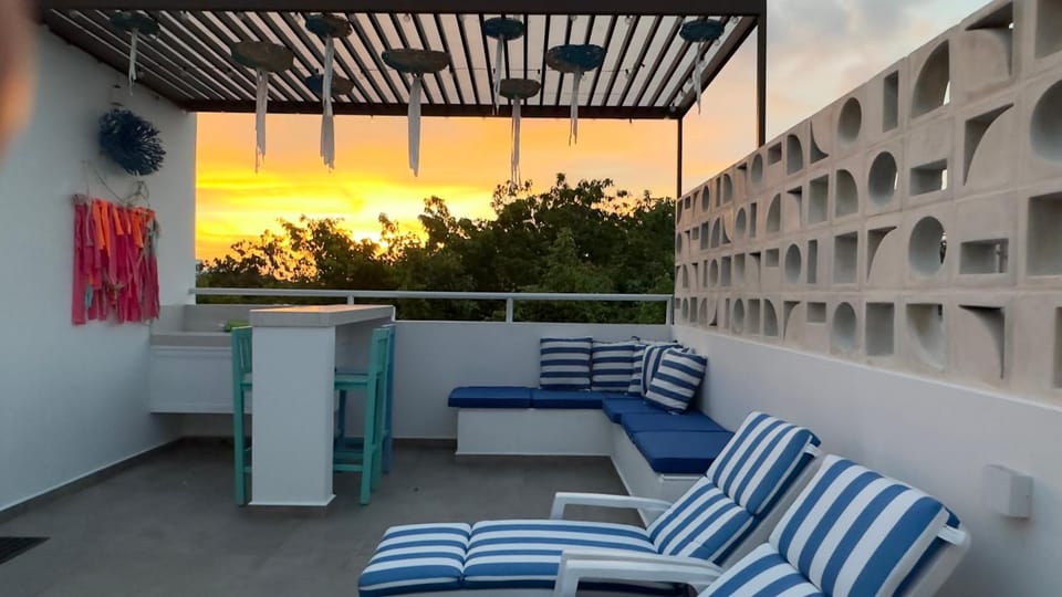 Lounge or bar, Swimming pool