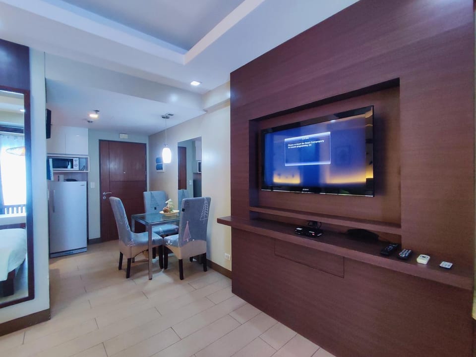 TWO PALMTREE VILLAS NEWPORT BOULEVARD NEAR NAIA 3 PASAY CITY Apartment in Pasay