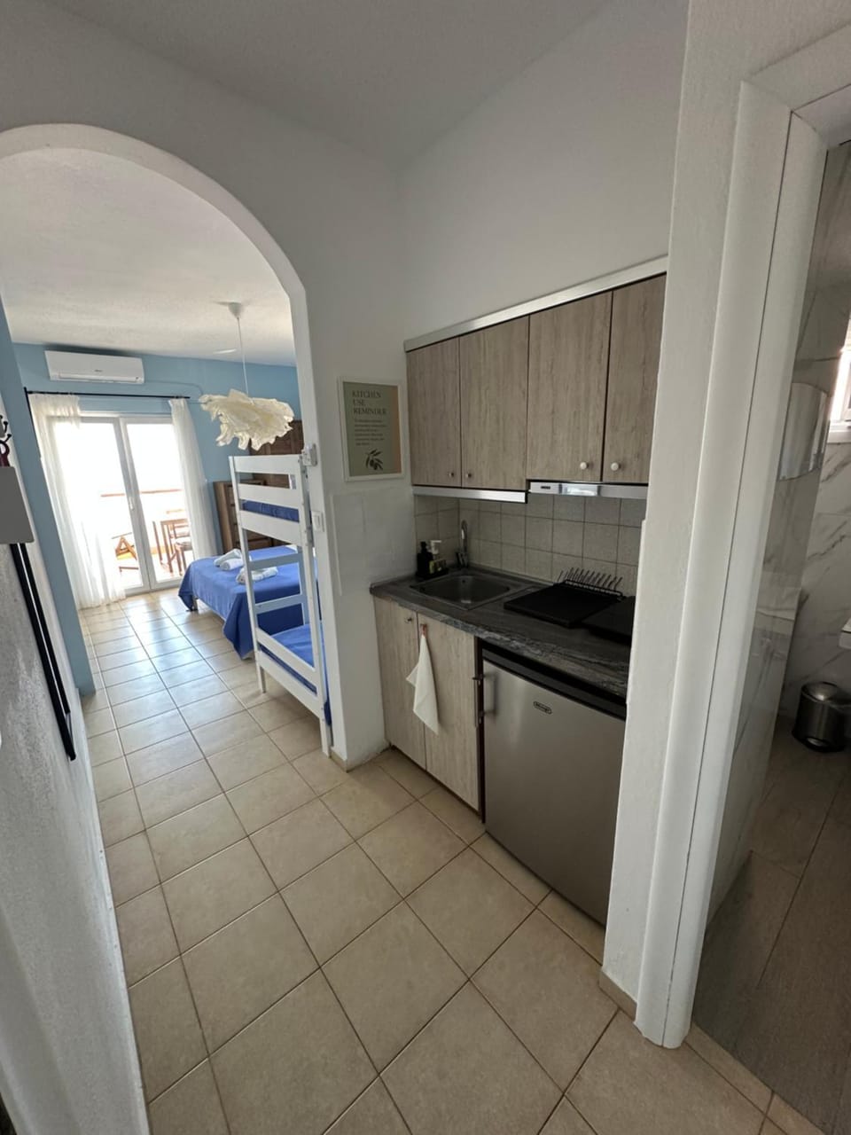 Kitchen or kitchenette