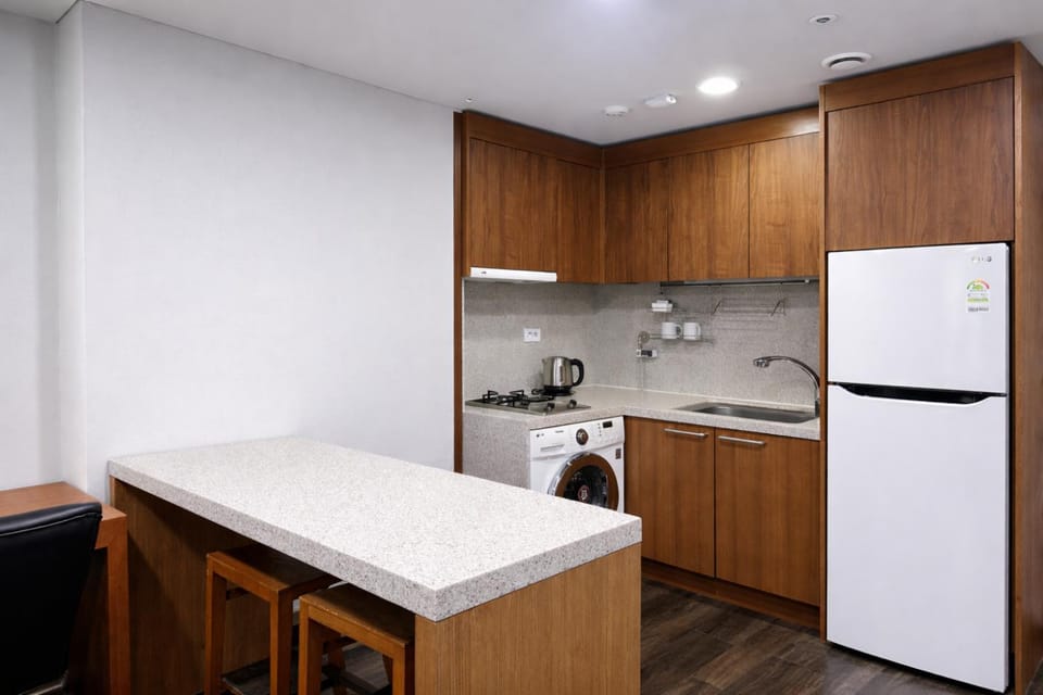 Kitchen or kitchenette