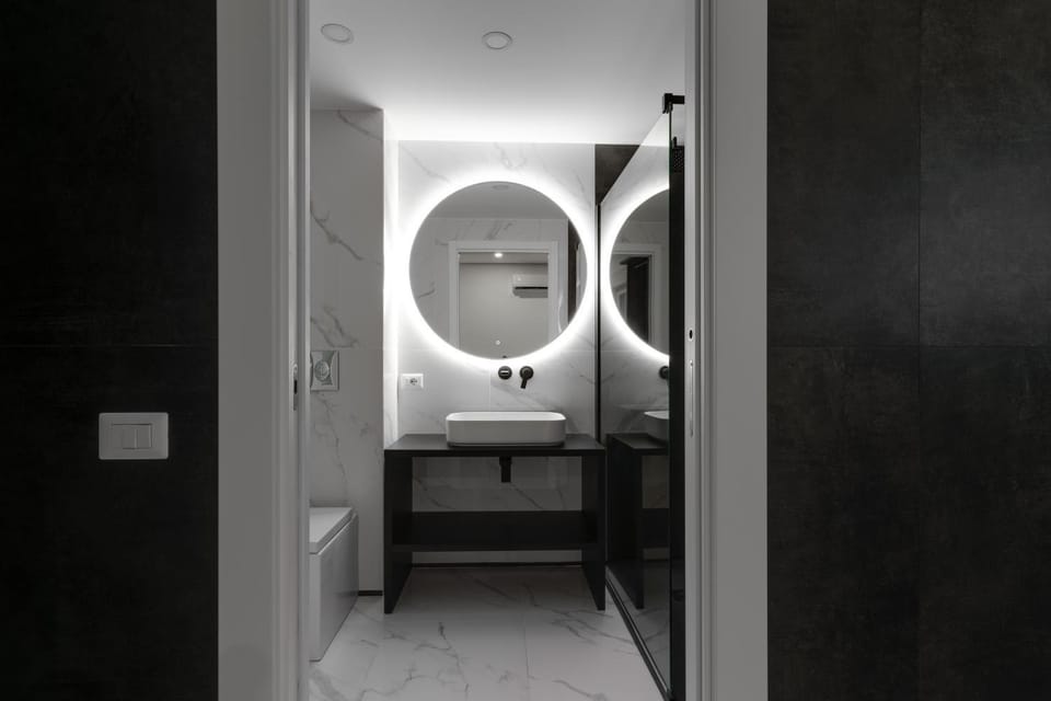 Shower, Toilet, Bathroom, bidet, heating, towels