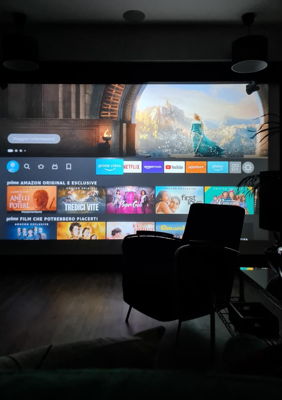 Communal lounge/ TV room, TV and multimedia, Living room, Seating area, hair dresser