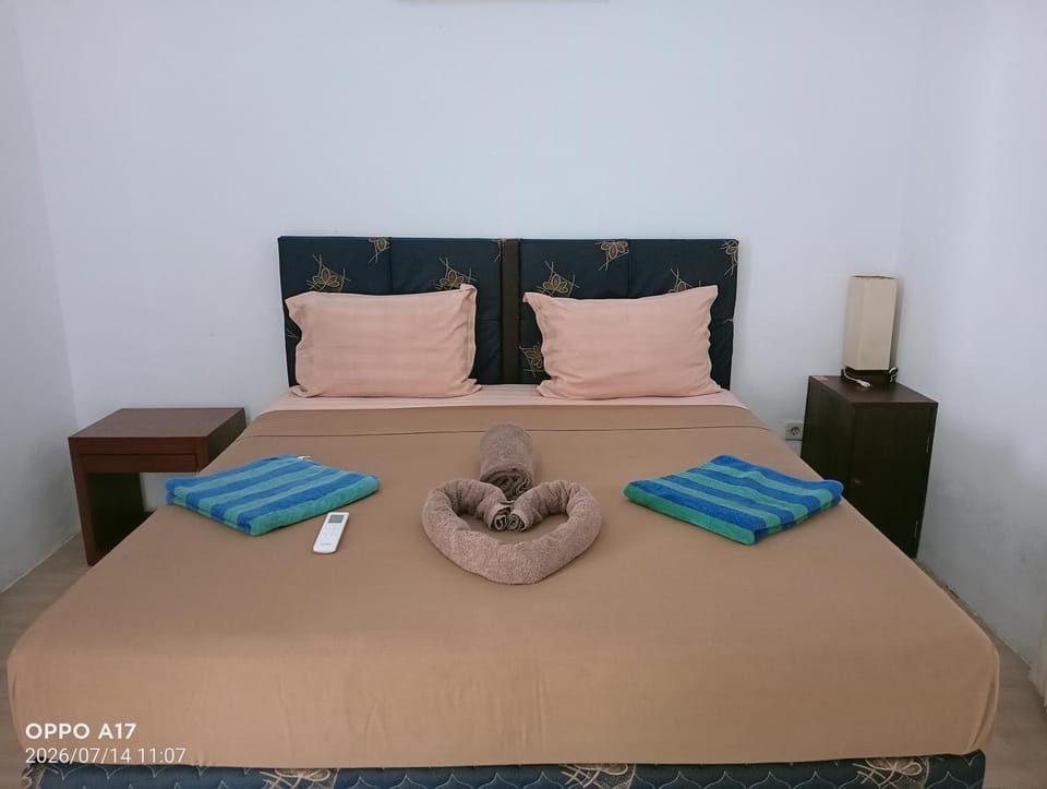 Ani Bungalows Bed and Breakfast in Pemenang