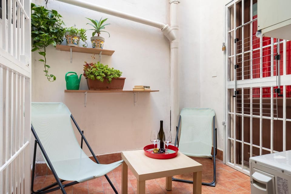 Balcony/Terrace, Living room, Seating area, Dining area