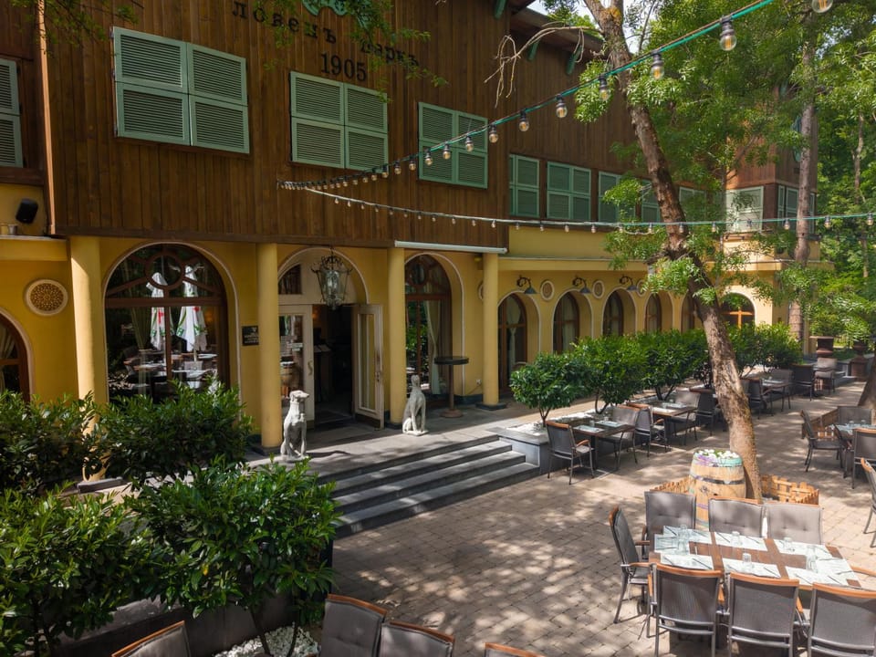Restaurant/places to eat