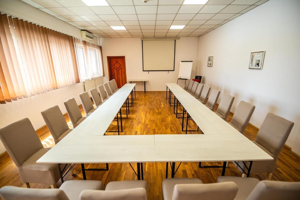 Meeting/conference room