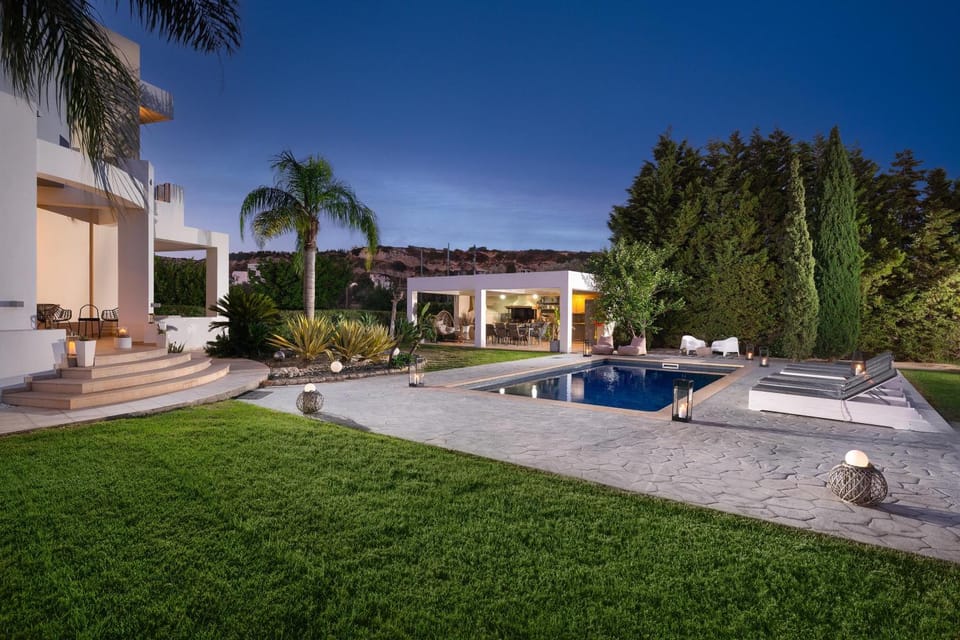 Garden, Swimming pool