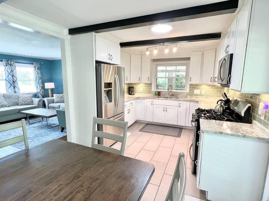 The Best Family & Friends Hangout & Pet Friendly!! House in Wilmington