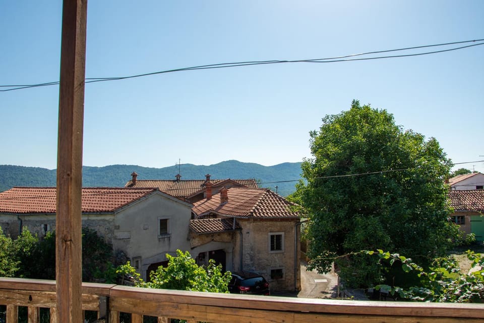 Neighbourhood, City view, Mountain view