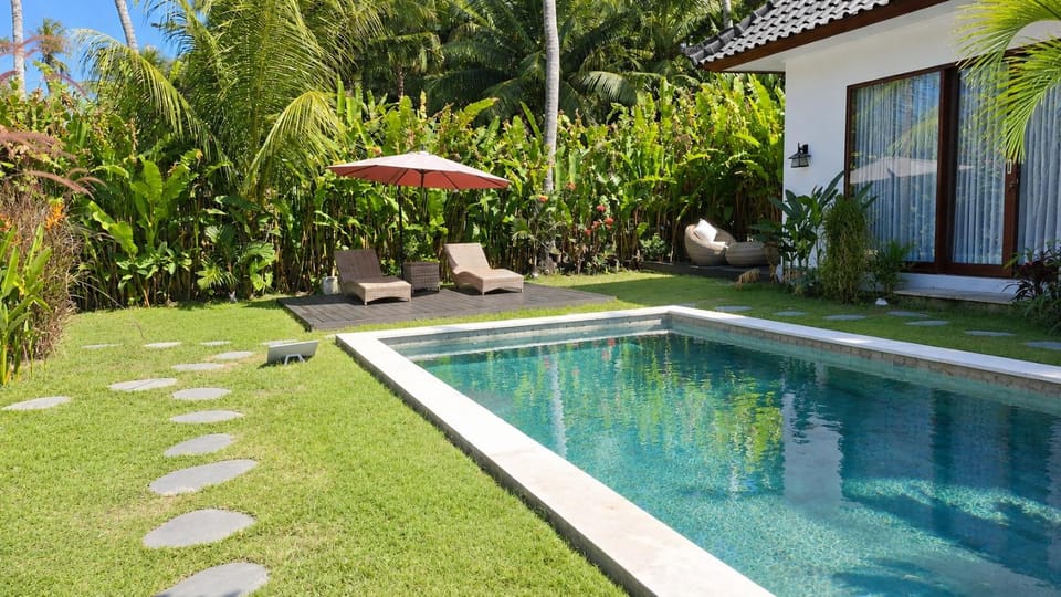 Pool view, Swimming pool, Swimming pool