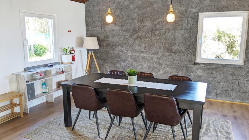 Dining area, Garden view, Landmark view