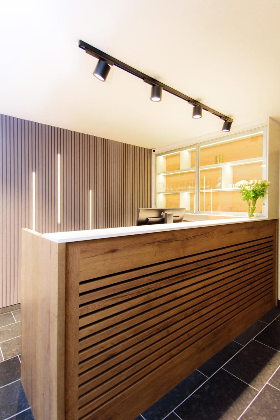 Lobby or reception, Internal: Not applicable to any particular room