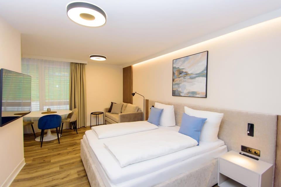 Bed, Living room